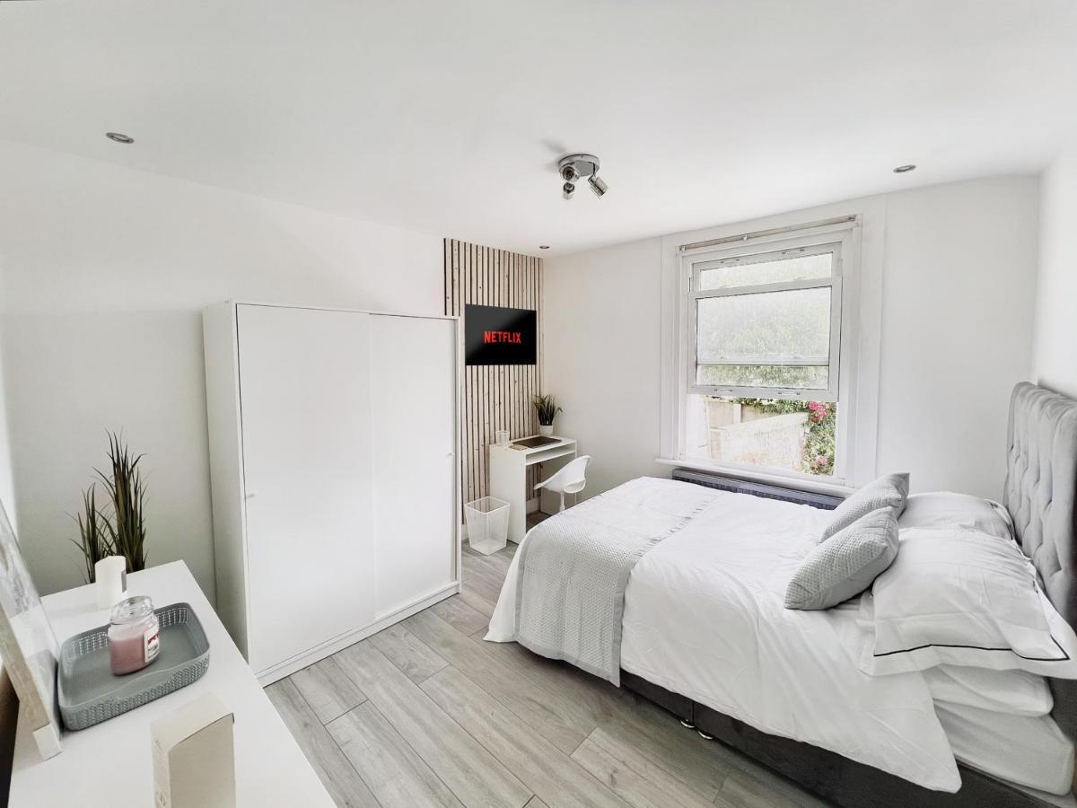 Modern Room In Centrally Located Apartment - Room 4 런던 외부 사진